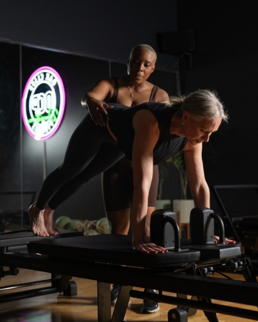 A semi-private session at Oak Cliff Pilates